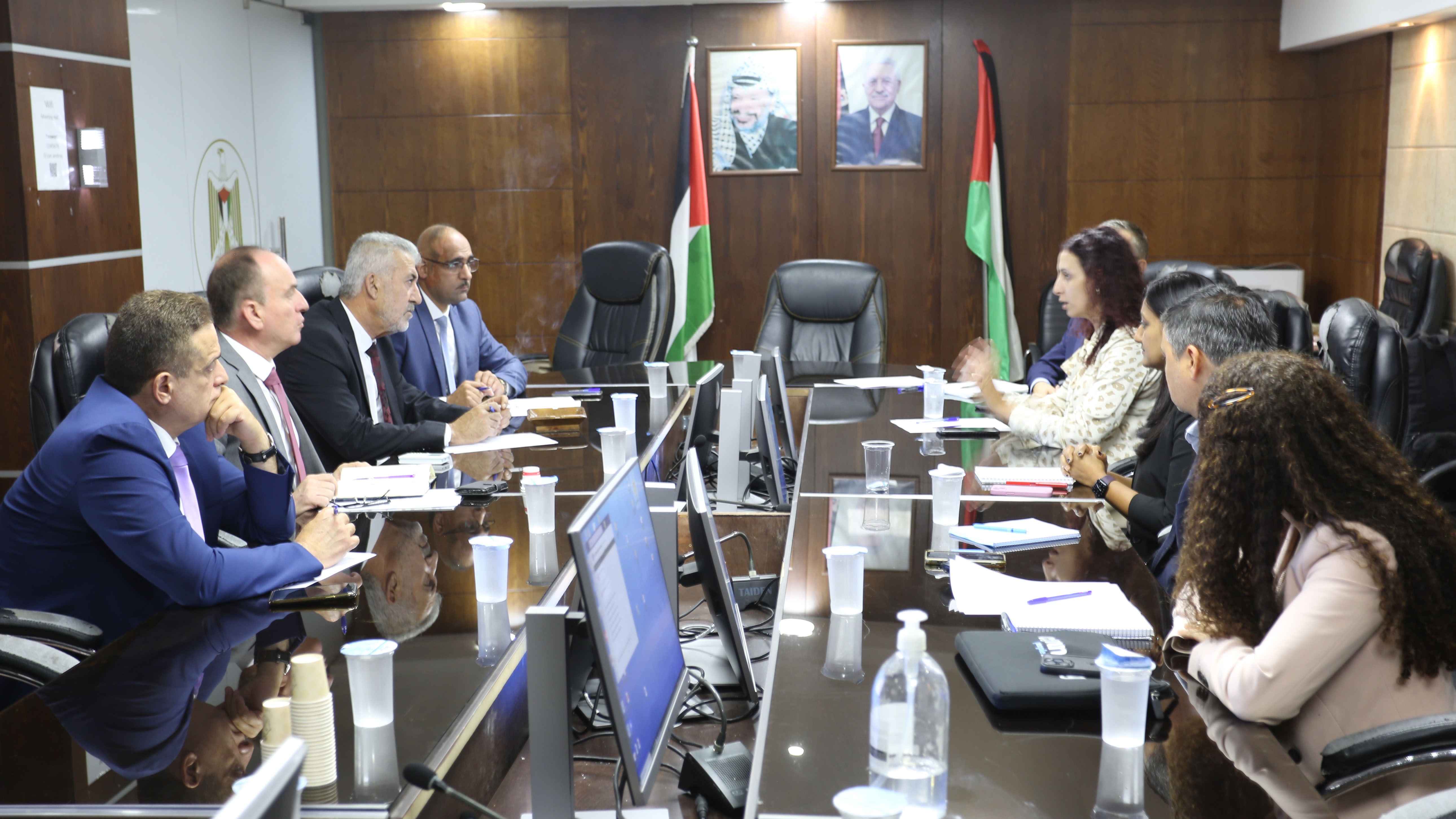 جانب من اللقاء